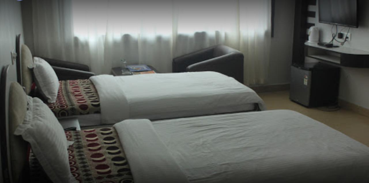 Hotel Garv Residencia Gaya Esterno foto